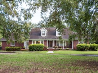 223 Quail Dr, Pinopolis, SC 29469