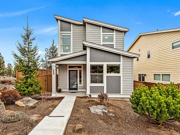 2nd image of 20844 SE Sotra Loop