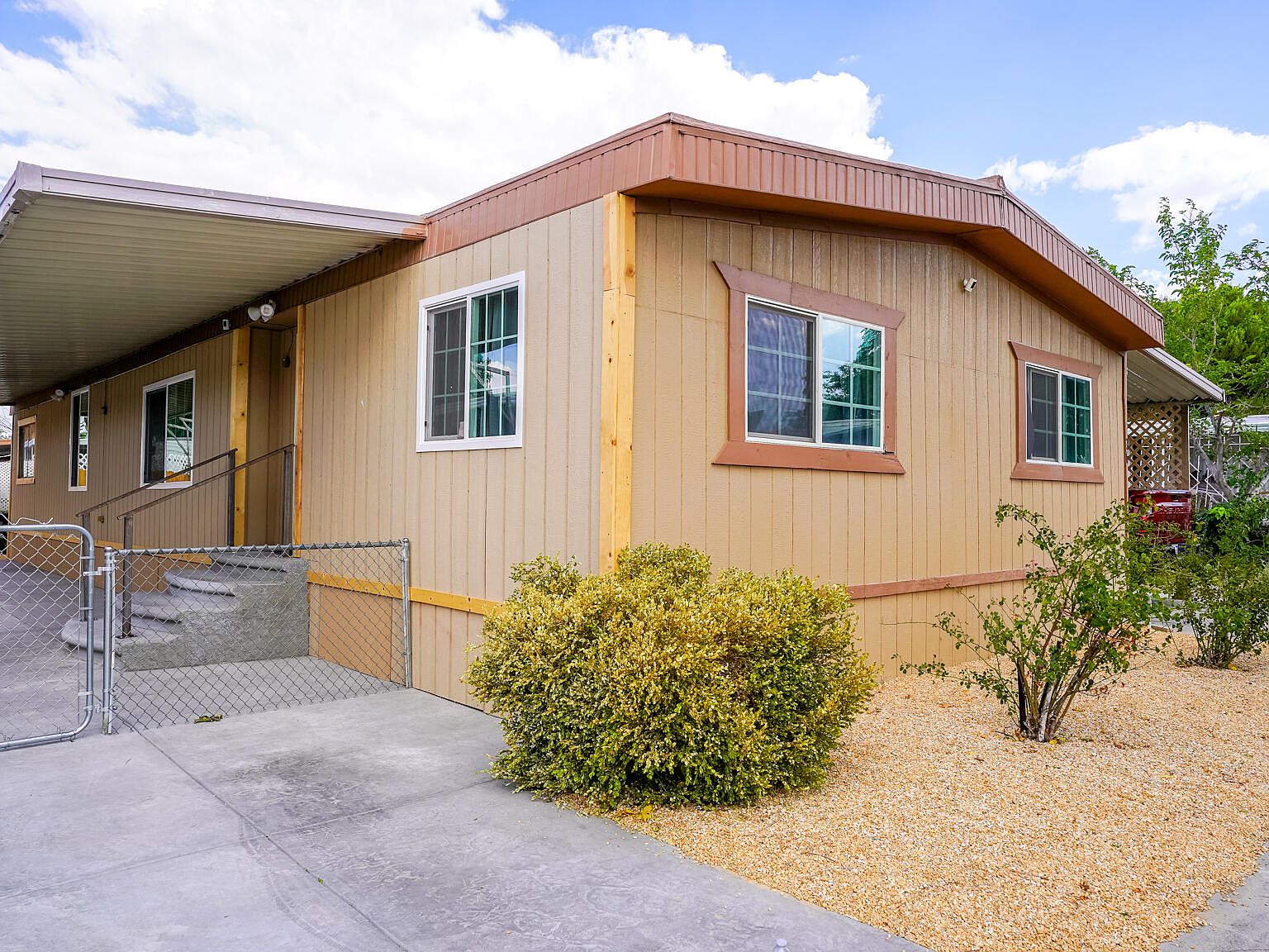 43850 20th St E SPACE 36, Lancaster, CA 93535 | Zillow