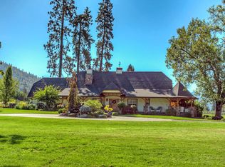 13696 N Applegate Rd, Grants Pass, OR 97527