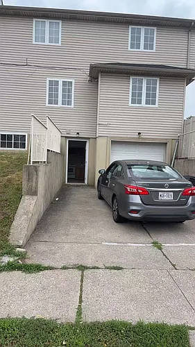 437 Laconia Ave Photo 1
