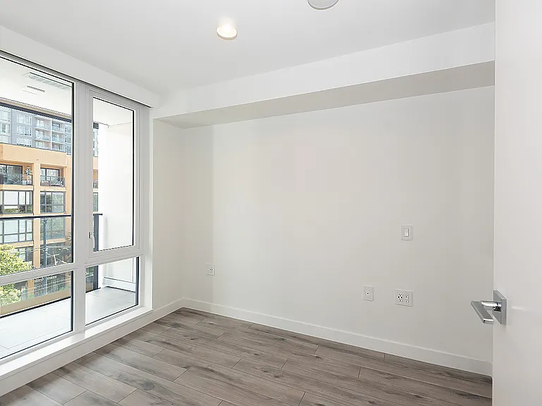 1107 Richards St #407 — Photo 8