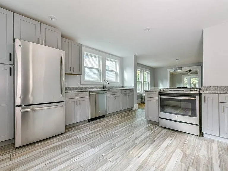 41 Glenwood Rd #1 — Photo 3