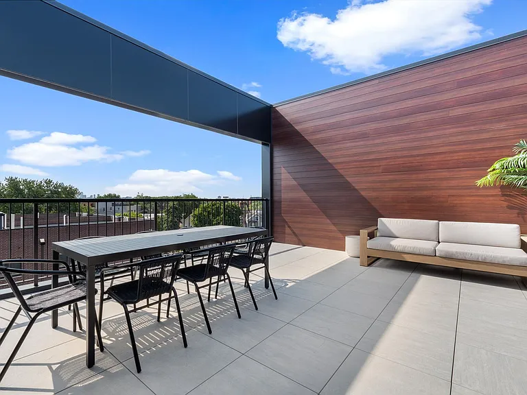 3140 Clybourn — Photo 44