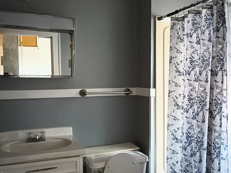 2452 Indiana Ave #2 — Photo 8