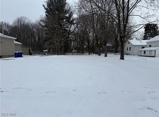 541 Day St, Ravenna, OH 44266