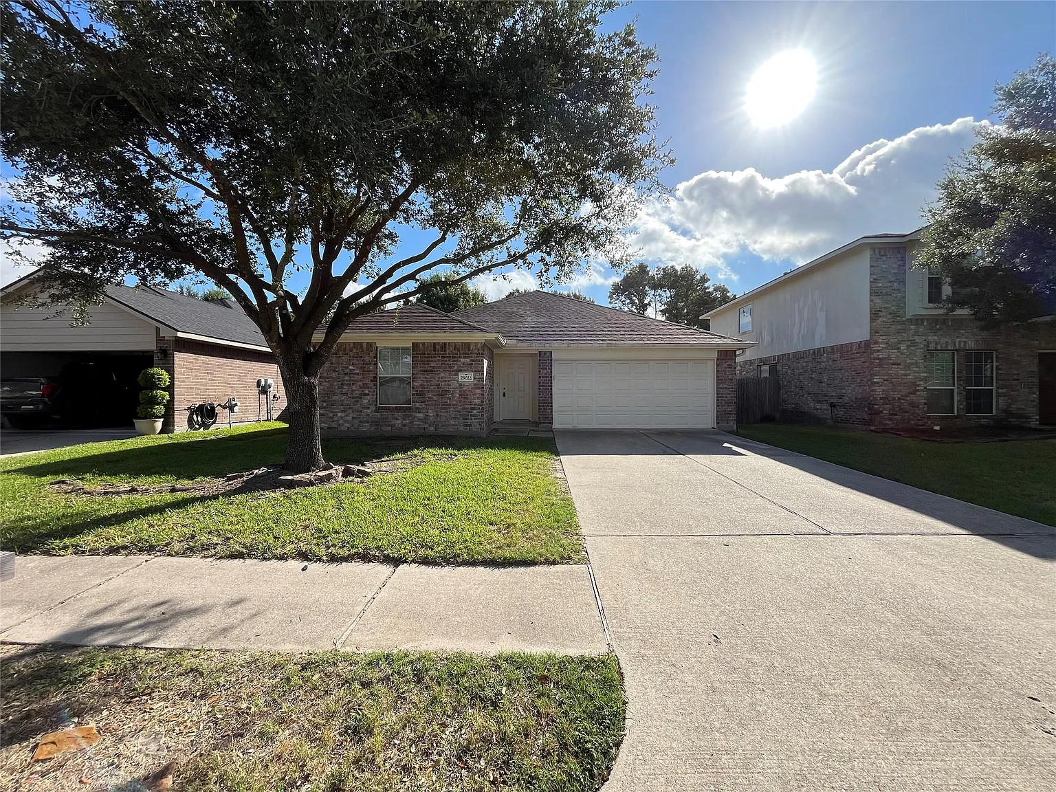 3 bed, 2.0 bath, 1909 sqft, $1,795 — Photo 3