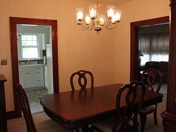Formal dining room