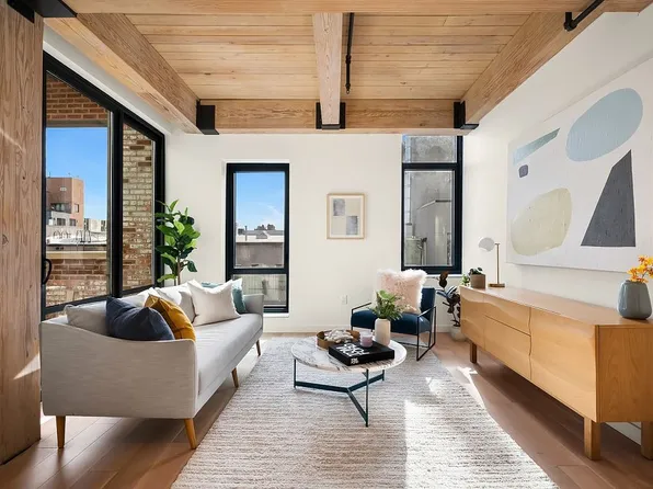 710 Metropolitan Ave APT 3H, Brooklyn, NY 11211