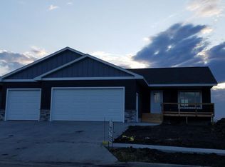 1354 27th St NE, Watertown, SD 57201