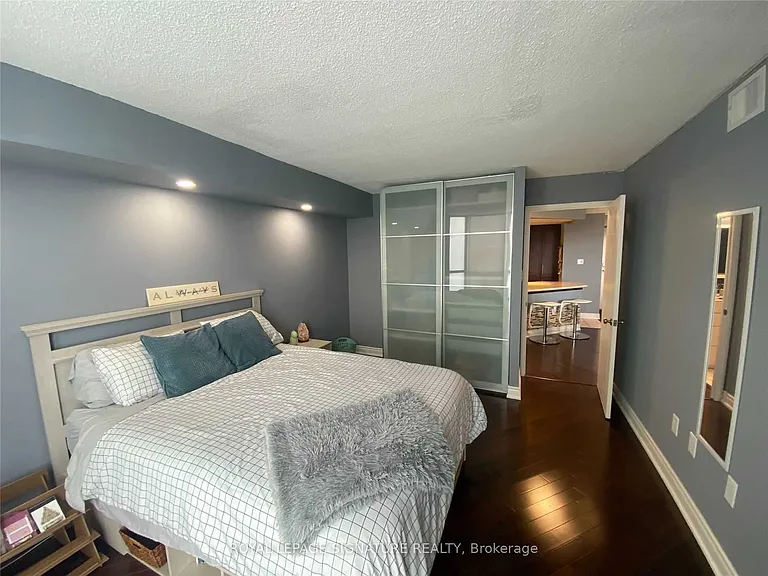 20 McFarlane Dr #908 — Photo 10
