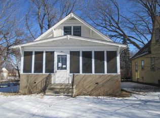 942 Bellows St, West Saint Paul, MN 55118