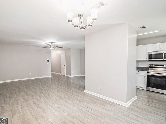 4th image of 6515 Snowbird Ln