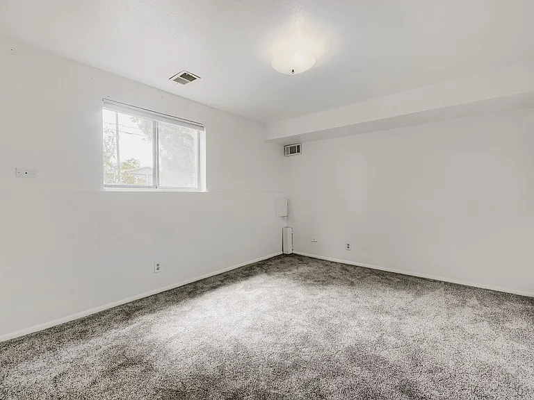 1690 Taft St — Photo 19