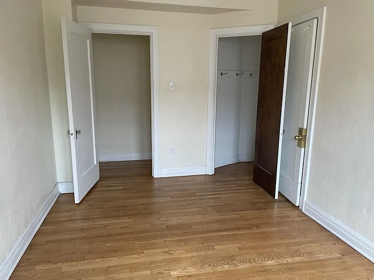 New King Edward Apartments — Photo 240