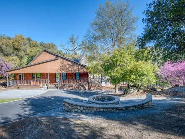 29459 Auberry Rd, Prather, CA 93651
