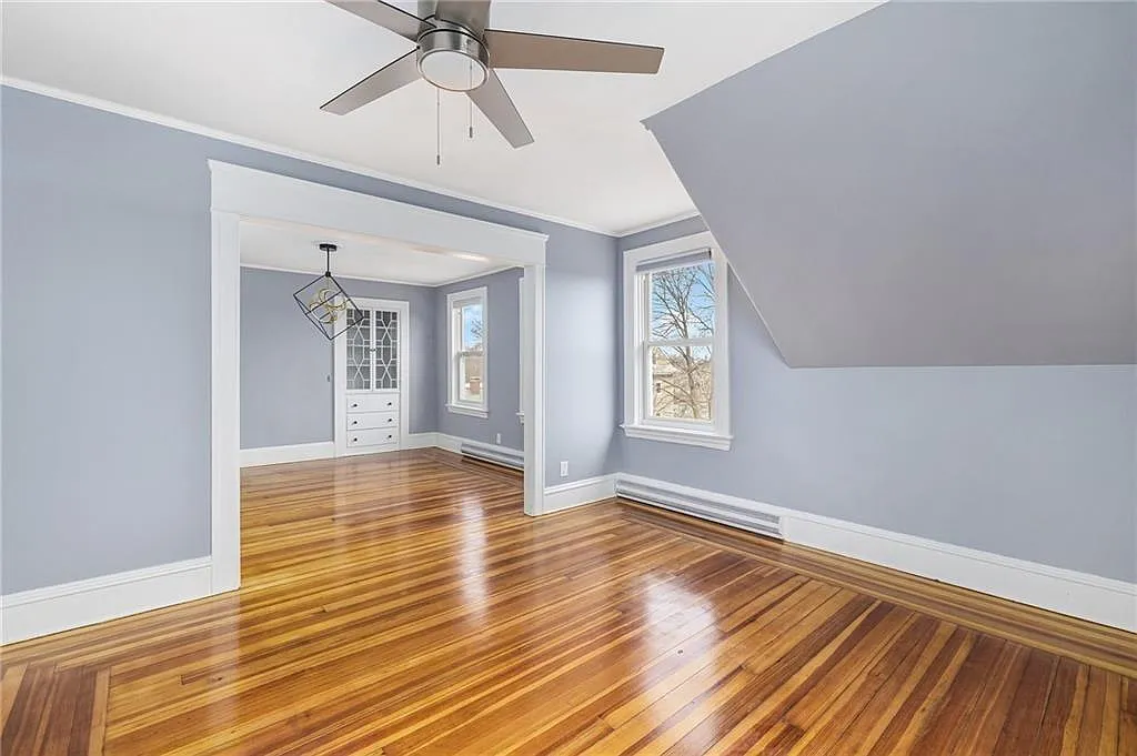 3 bed, 1000 sqft, $2,500 — Photo 4