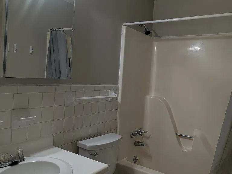 6521 Cadbury Dr — Photo 33