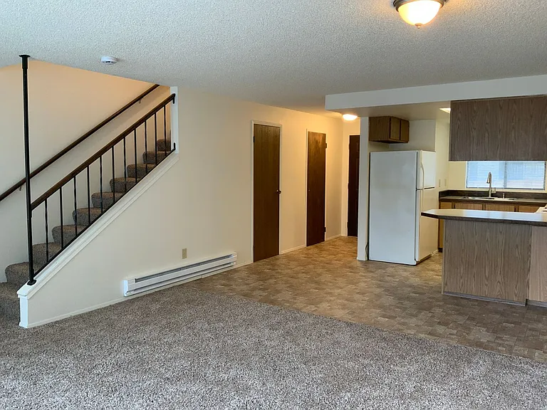 5913 Glenwood Ave #B — Photo 4