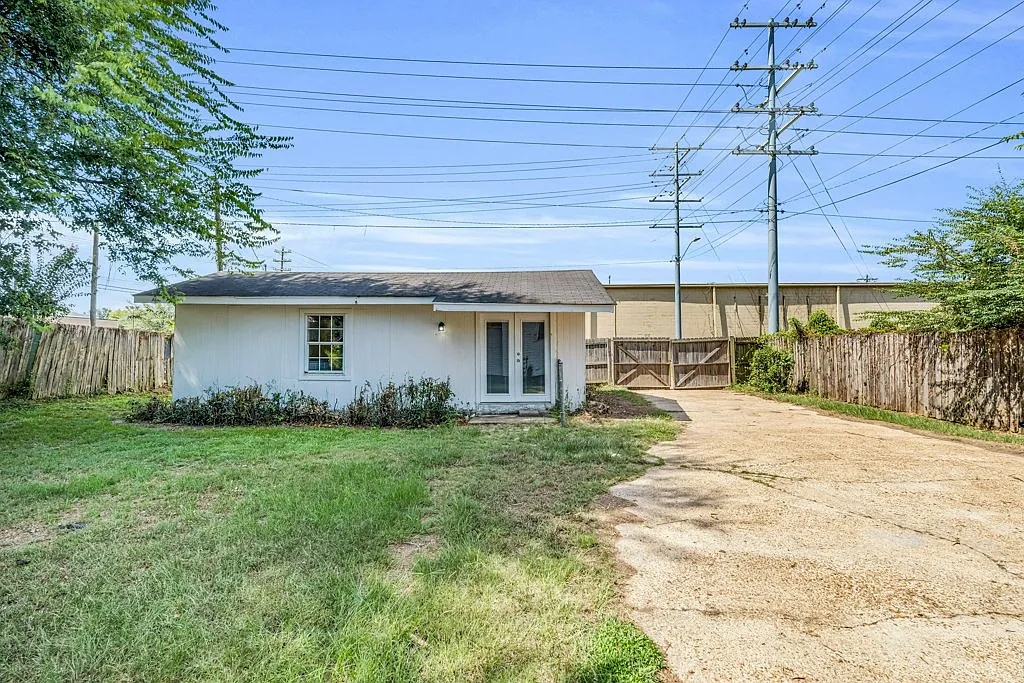1 bed, 500 sqft, $675 — Photo 1
