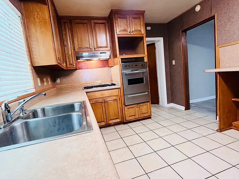 3117 Galimore Dr — Photo 12