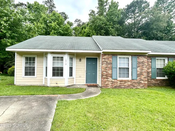 1917 Rolling Ridge Drive, Midway Park, NC 28544