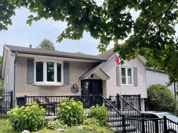 875 Exeter St, Oshawa, ON L1G 6R9