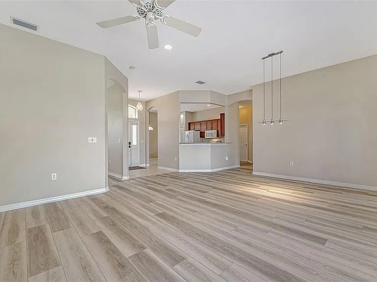 5939 Sandstone Ave — Photo 8