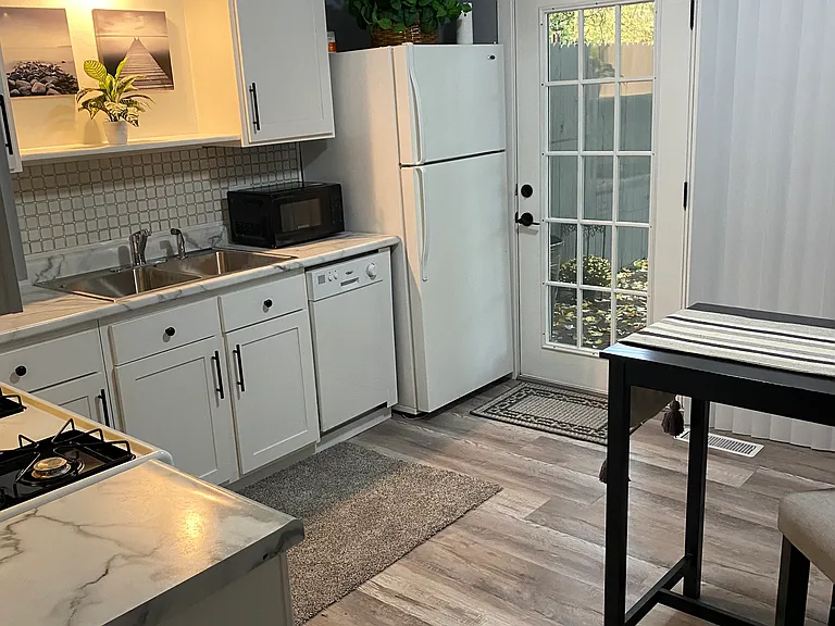 78 Providence Ln #78 — Photo 3