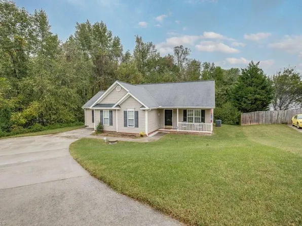 141 Camburn Ct, Winston Salem, NC 27127