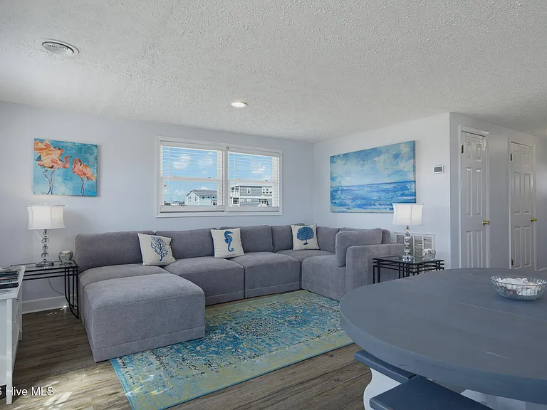 2999 Island Dr — Photo 15