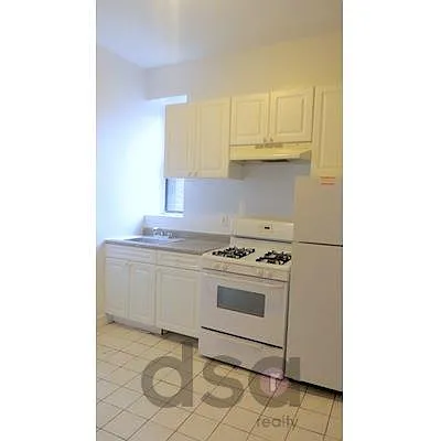 Rented by DSA Realty | media 32