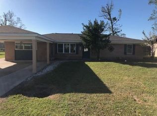 302 Comanche St, Sulphur, LA 70663