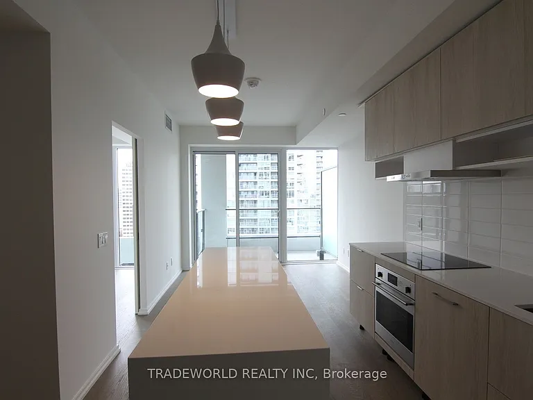 5 Soudan Ave #2510 — Photo 7