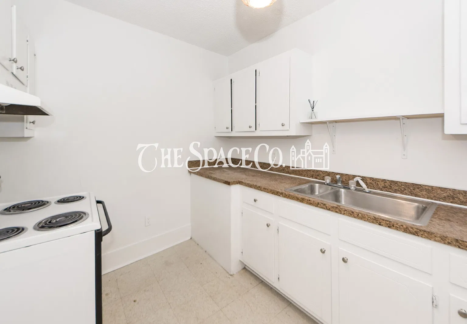 2 bed, 1.0 bath, 807 sqft, $1,965 — Photo 4