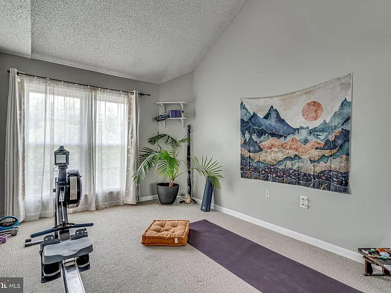 273 S Pickett St #401 — Photo 12