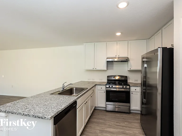 4547 Emma Way — Photo 8