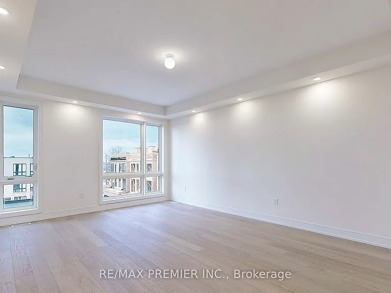 208 McRoberts Ave — Photo 30