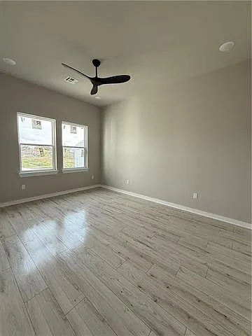 7600 Avalon Way — Photo 3