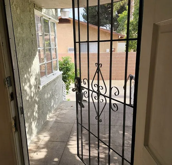 5733 Fair Ave #5733 — Photo 6