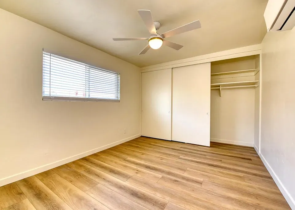 Fans and AC in bedroom, some communities only have it in the living area, you get both!