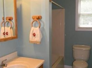 1015 Doe Valley Rd, Athol, MA 01331