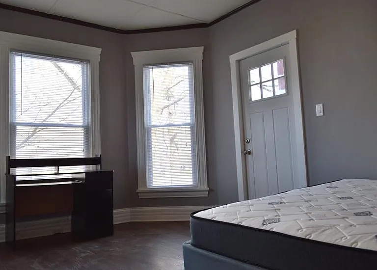 410 Westcott St #1 — Photo 4