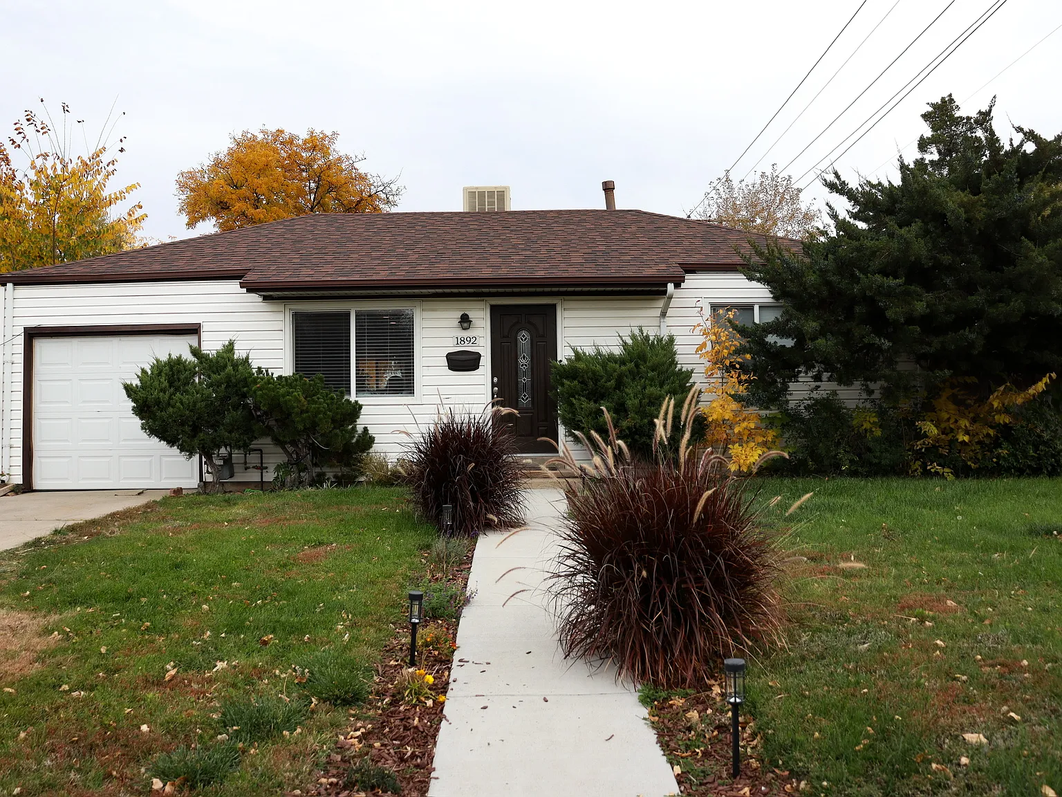 2 bed, 976 sqft, $2,600 — Photo 2