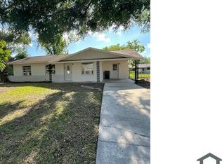 1026 W Patrick Cir, Daytona Beach, FL 32117
