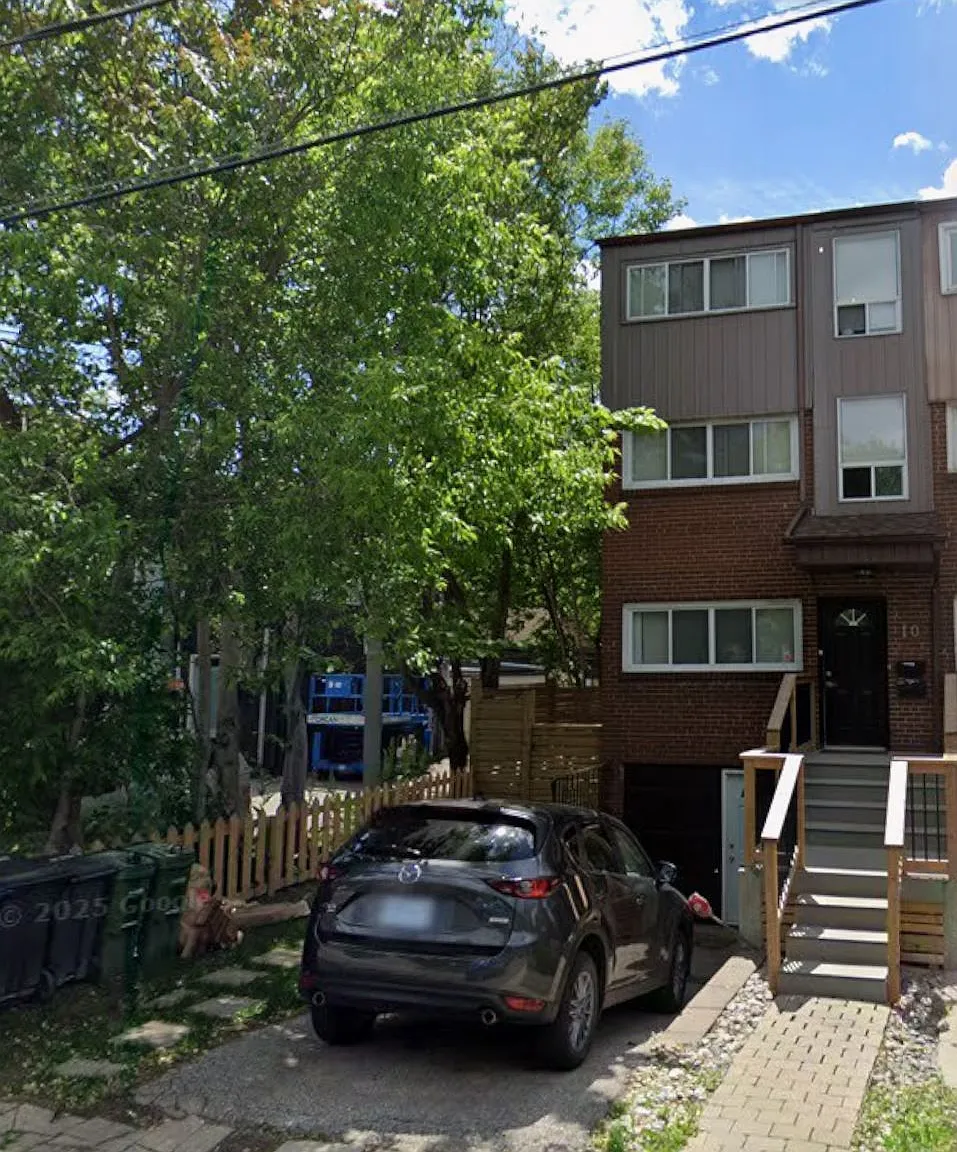 5 bed, $4,400 — Photo 1