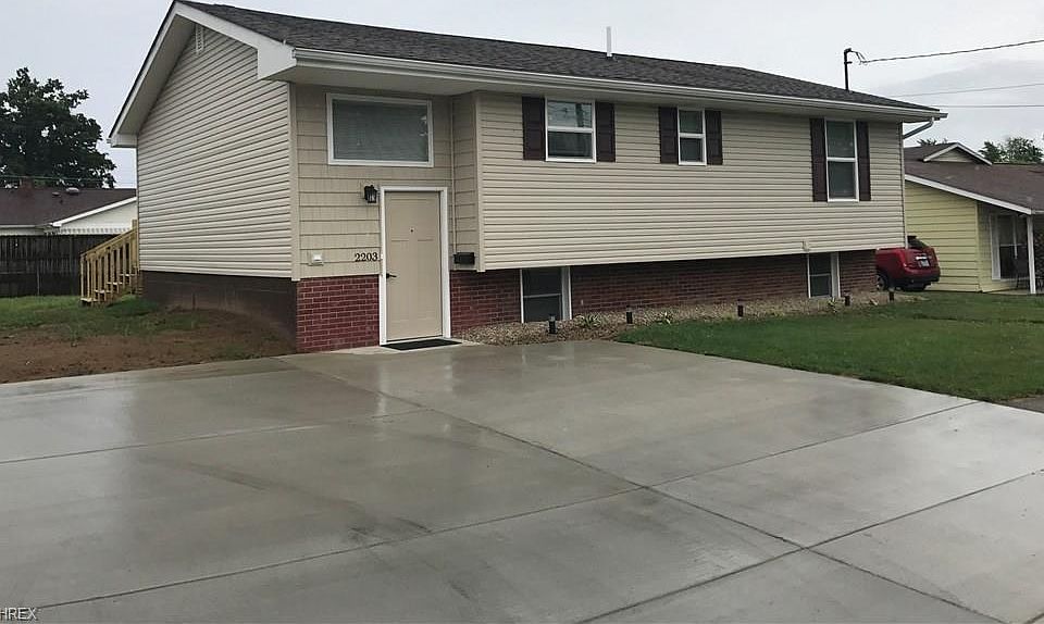 1st image of 2203 Capital Cir