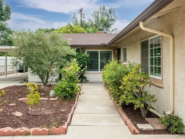 11166 Amestoy Ave, Granada Hills, CA 91344