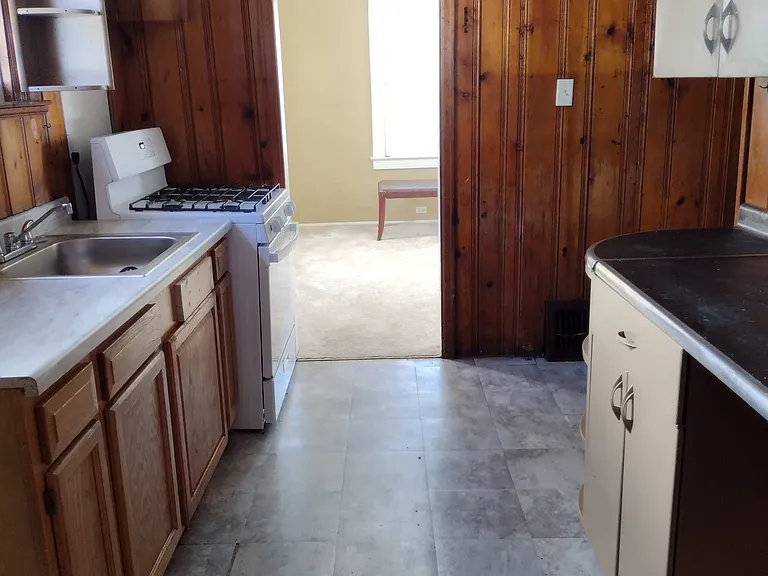 1748 Macomber St — Photo 6
