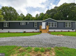 112 Richardson Rd, Hustle, VA 22476